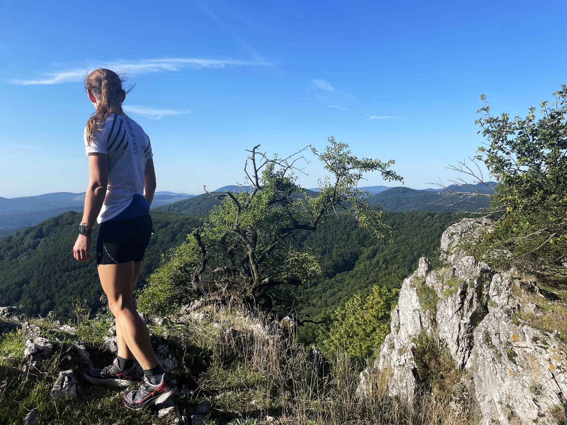 Salomon Thundercross - Recenzia - Novinka 2023 Blog Nie iba ľahšie, ale aj krajšie. Kika Guttmannová - ambasádorka Salomon - Sansport Bratislava