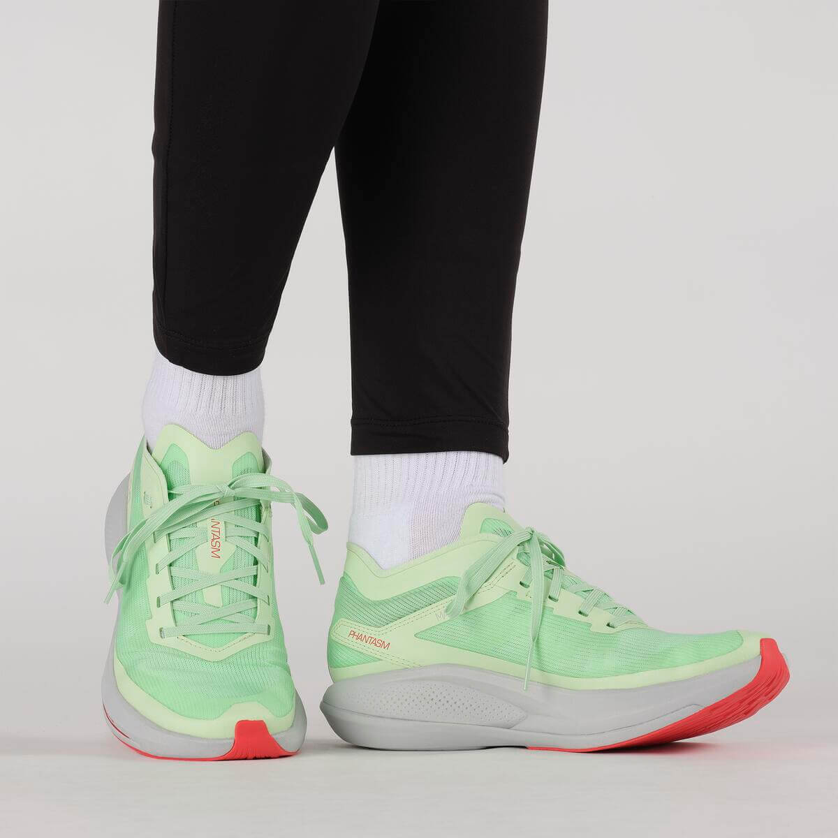 bezecka obuv salomon phantasm na spevnen&y mestsky povrch sansport bratislava