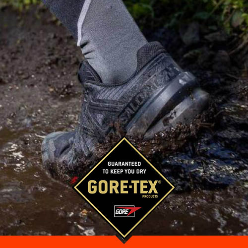 Nepremokavá bežecká obuv s membránou GORE-TEX je ideálna do dažďa, blata a mokrého terénu.
